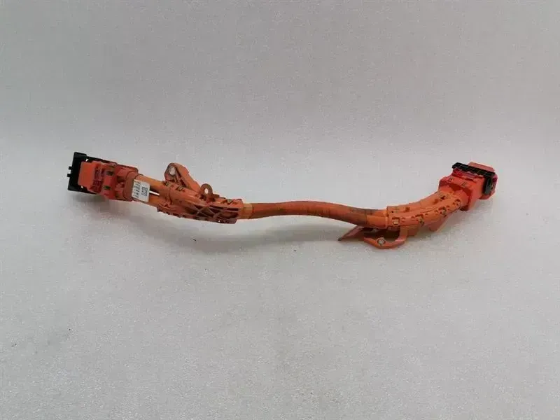 Tesla Model 3 Tesla Model 3 Rear Engine Wiring Loom 1109000-00-D Rear Engine Wiring Harness Body type: Hatchback
Fuel: ELECTRIC