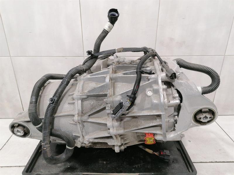 Tesla Model 3 TESLA MODEL 3 LONG RANGE AWD Engine REAR REAR 1120990-00-H MOTOR Body type: Hatchback
Fuel: ELECTRIC
