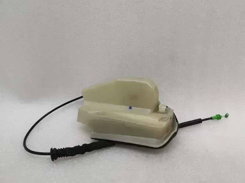 Tesla Model 3 Tesla Model 3 Long Range Door Lock FLH 1500672-99-A Door Lock Front Left Body type: Hatchback
Fuel: ELECTRIC