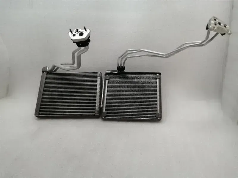 Tesla Model 3 Heater Matrix TESLA MODEL 3 LONG RANGE HEATER MATRIX RIGHT HA...