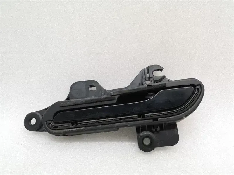 Tesla Model 3 Tesla Model 3 Long Range RLH Door handle 1528114-00-C door handle rear left Body type: Hatchback
Fuel: ELECTRIC