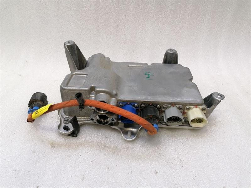 Tesla Model X Electronic module Tesla Model X High Voltage Battery Junction 104...