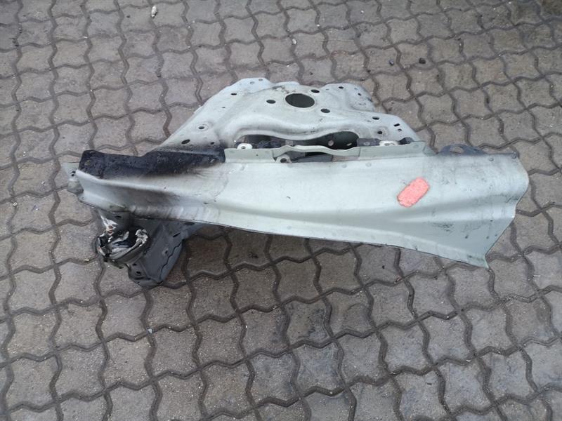 Tesla Model 3 Left Front Chassis Leg Tesla Model 3 Long Range FLH Chassis Leg 107379...