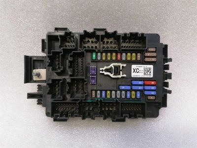 Boîte à fusibles Tesla Model X 75D 1034409-01-C