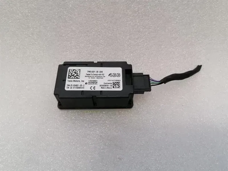 Tesla Model X Electronic module Tesla Model X 75D Tyre Pressure Module 1034601-...