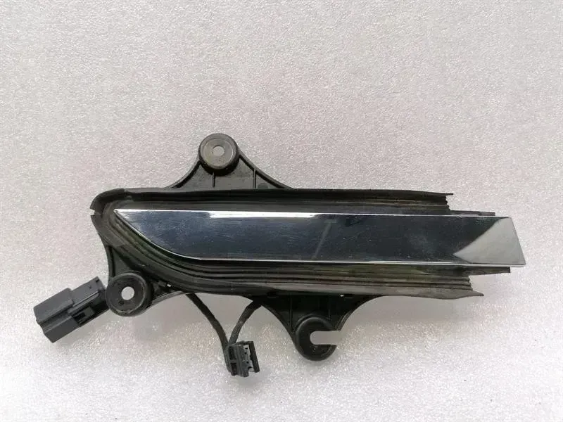 Tesla Model X Door handle Tesla Model X 75D Rear Right Door Handle 104515...