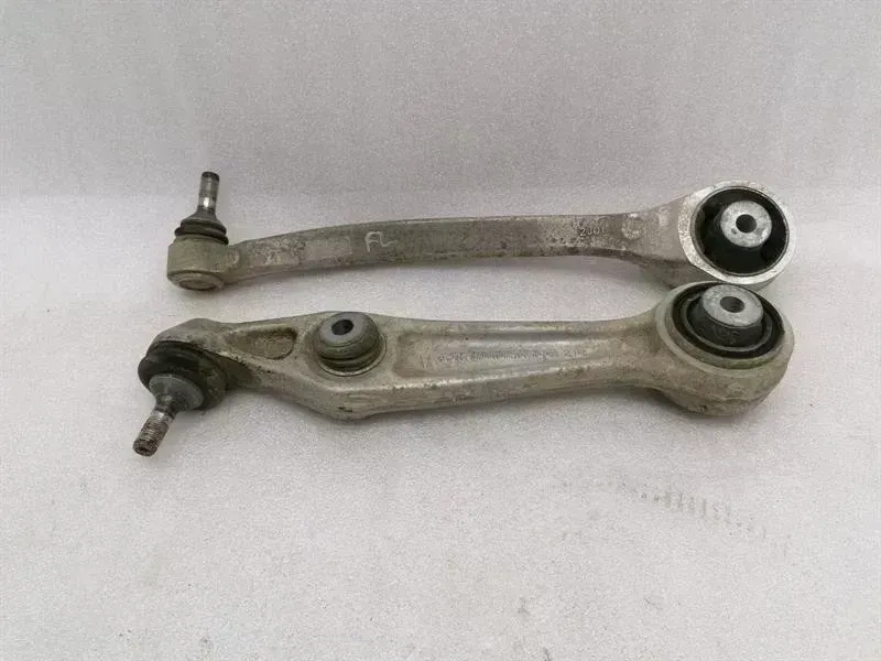 Tesla Model X Left Front Hub Tesla Model X 75D Left Front Wishbone Set 10415...