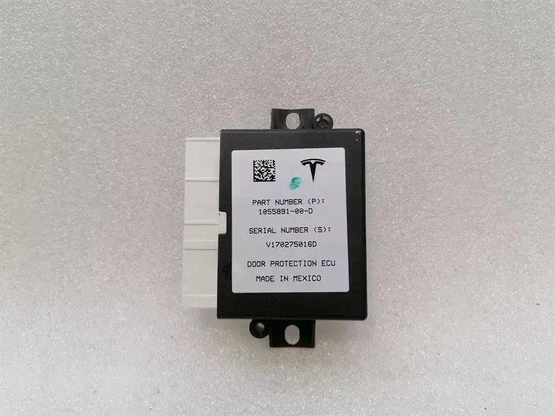 Tesla Model X Electronic module Tesla Model X 75D Electronic module 1055891-00-...