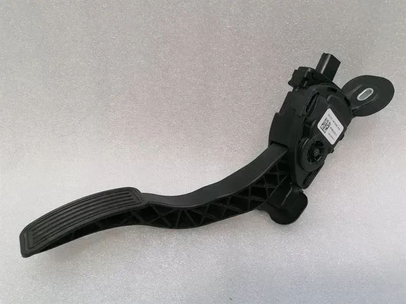 Tesla Model X Gas Pedal (electrical) Tesla Model X 75D Throttle Pedal (Electrical) 6...