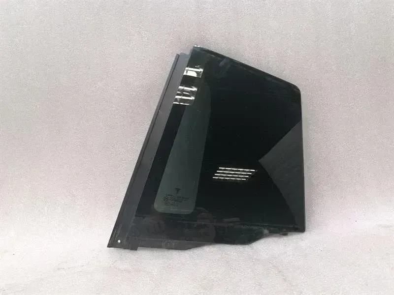 Tesla Model X Left Rear 1/4 Glass Tesla Model X 75D Left Rear Quarter Glass 10552...