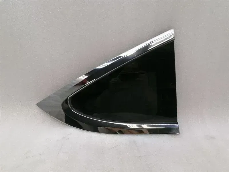 Tesla Model X Right Rear 1/4 Glass Tesla Model X Right Rear Quarter Glass 1034907-...