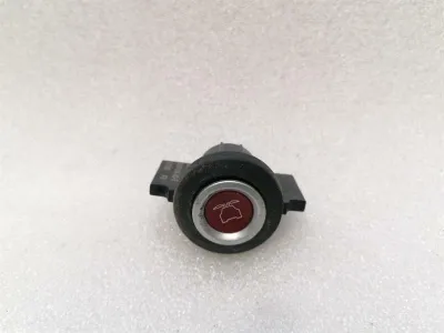 Przełącznik otwierania tylnych drzwi Tesla Model X 75D Falcon 1074114-00-B