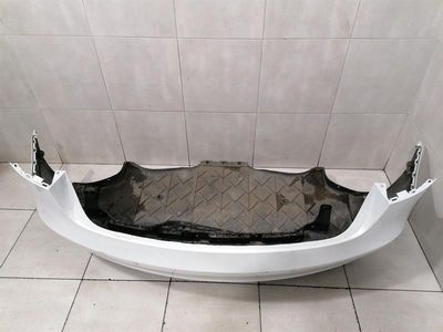 Tesla Model 3 Long Range Bakre Bumper 1083983-11-H Bakre Bumper COMPLETE