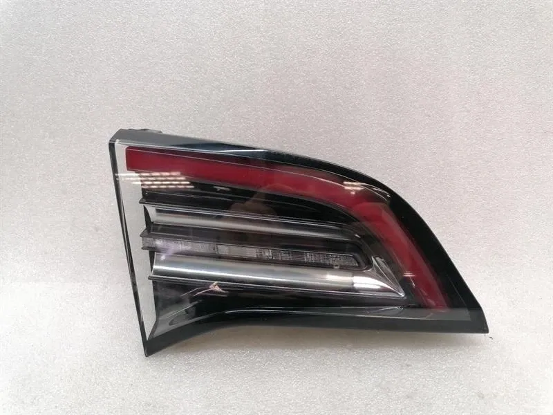 Tesla Model 3 Long Range Left Rear Light 1077401-00-G Rear Left Tail Light
