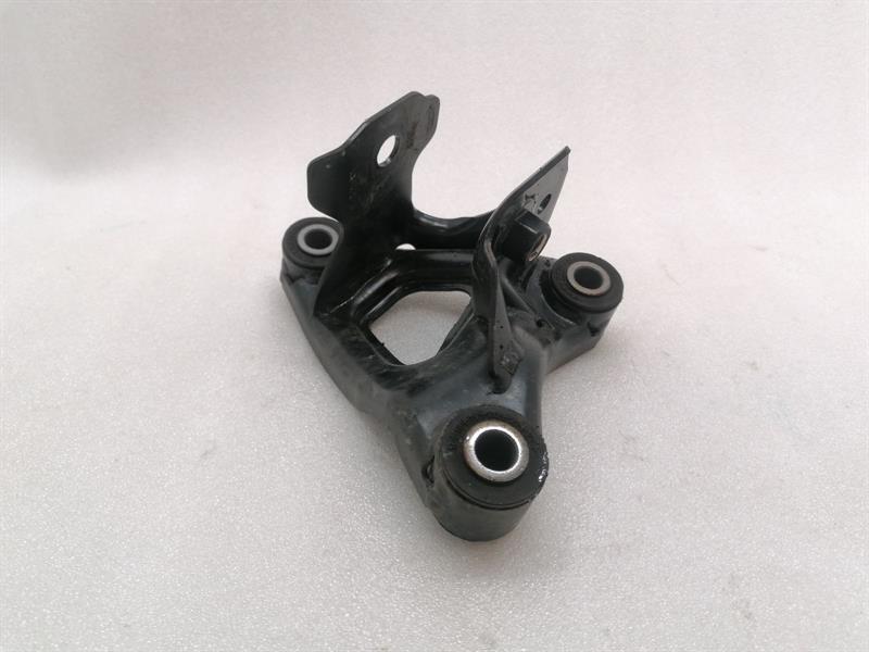 Tesla Model 3 Tesla Model 3 Long Range Holder Bracket 1110232-00-C Holder Strap Body type: Hatchback
Fuel: ELECTRIC
