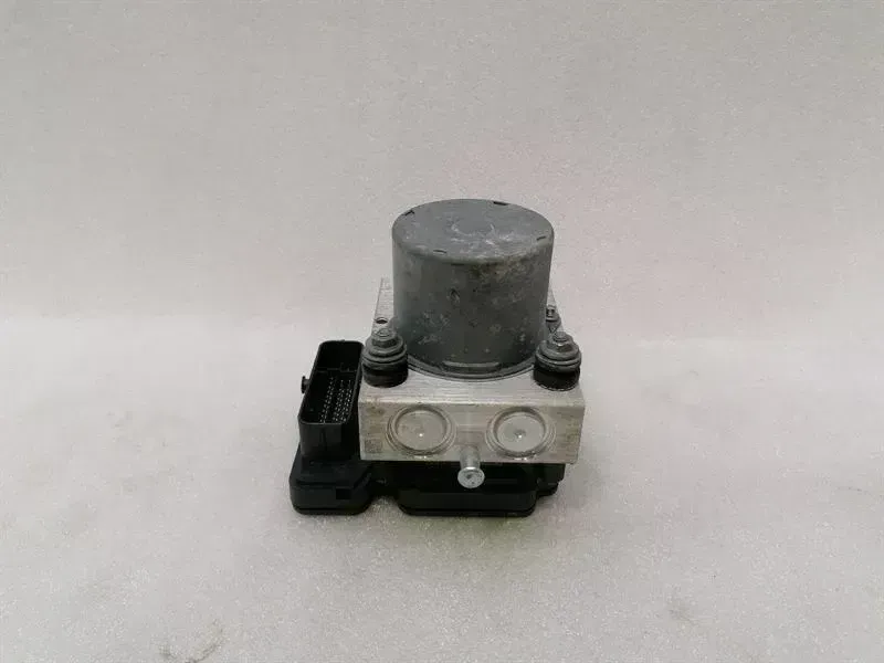 Tesla Model 3 A.B.S Pump TESLA MODEL 3 LONG RANGE A.B.S Pump 1044745-00-...