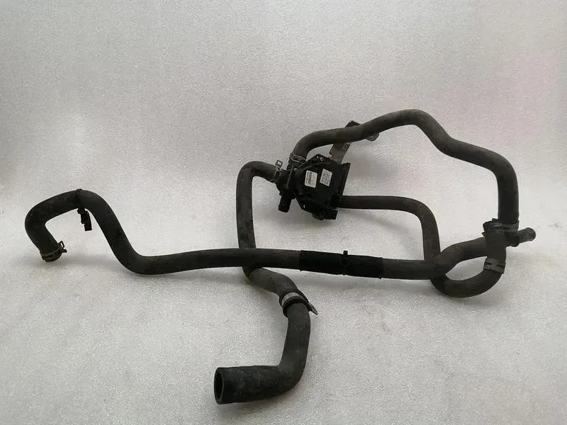 Tesla Model S Lämmitin venttiili Tesla Model S 100D Heater Valve 6007370-00-B He...