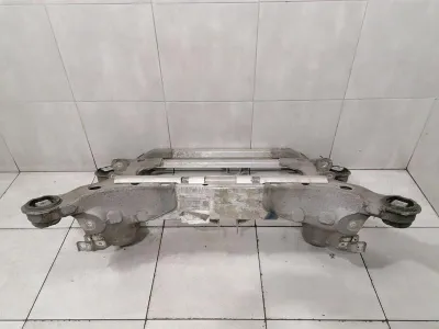 Tesla Model S 100D Sous-châssis arrière 6007012-00-L Cadre d&#39;essieu Essieu arrière