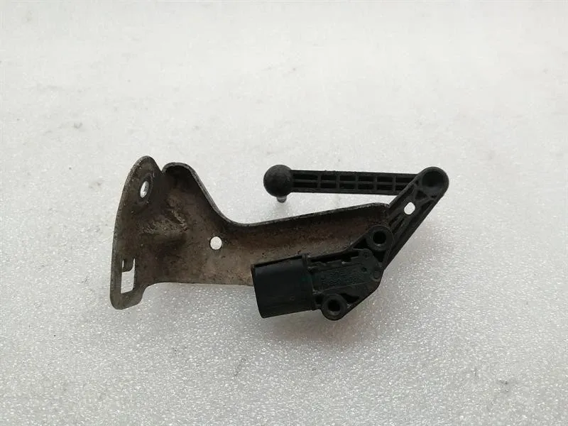 TESLA MODEL S 100D SENSOR 1027976-00-A LEVEL LEVEL