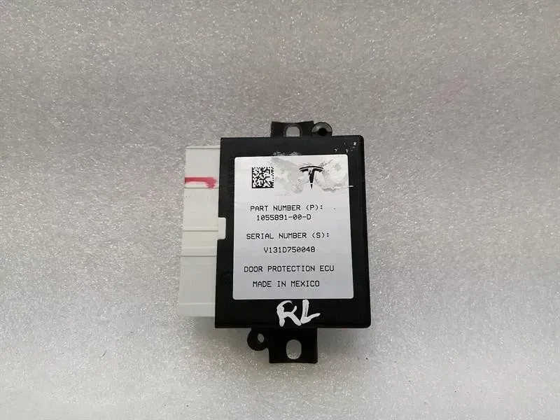 Tesla Model X Tesla Model X P100D RLH Door Module 1055891-00-D Door Control Unit Rear Left Body type: Estate
Fuel: ELECTRIC