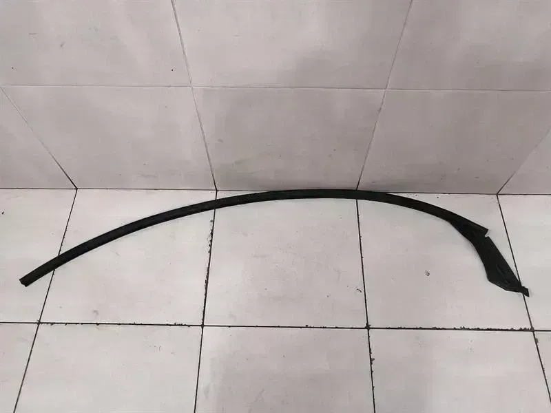Tesla Model X Tesla Model X P100D FRH Door Seal 1032146-00-C Front Right Door Seals Body type: Estate
Fuel: ELECTRIC