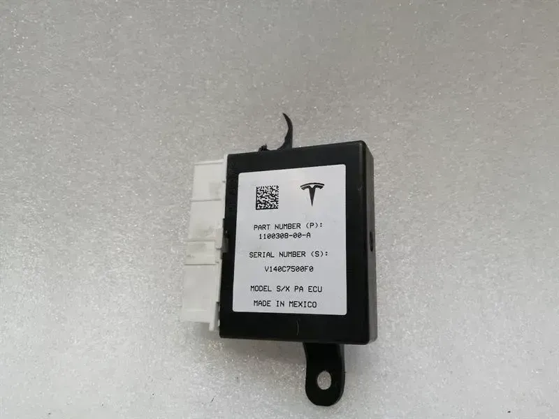 Tesla Model X TESLA MODEL X P100D Electronic module 1100308-00-A Steuergerät PARK ASSISST Body type: Estate
Fuel: ELECTRIC