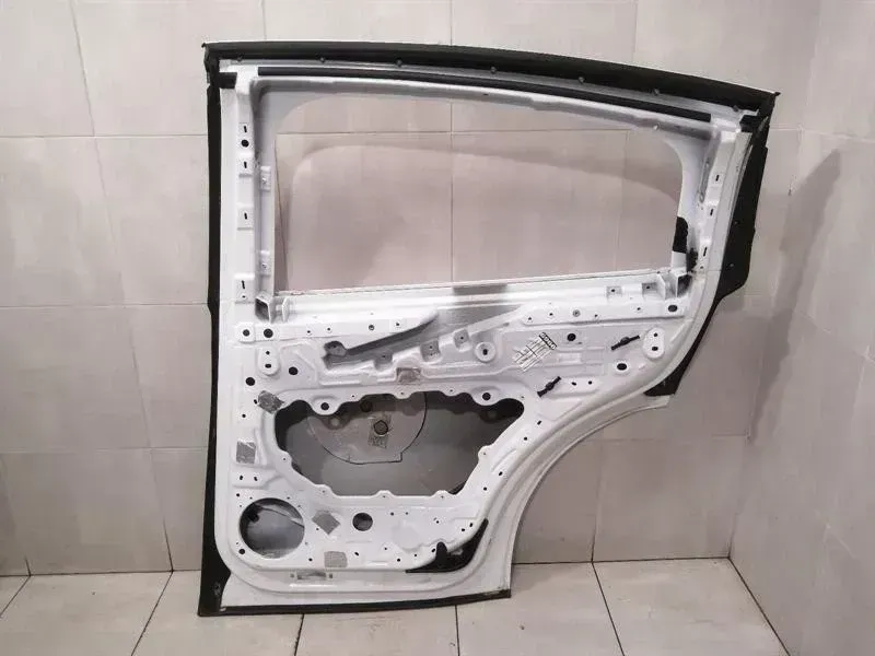 Tesla Model X 2015-... Tesla Model X P100D Right Rear Door 1069538-E0-A Door Rear Right