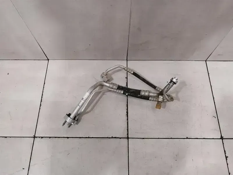 Tesla Model X 2015-... Tesla Model X P100D A/C Pipe 1054664-00-D Air Conditioning Air Conditioning