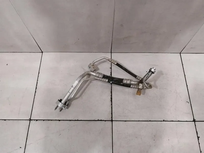 Tesla Model X P100D A/C Pipe 1054664-00-D Air Conditioning Air Conditioning