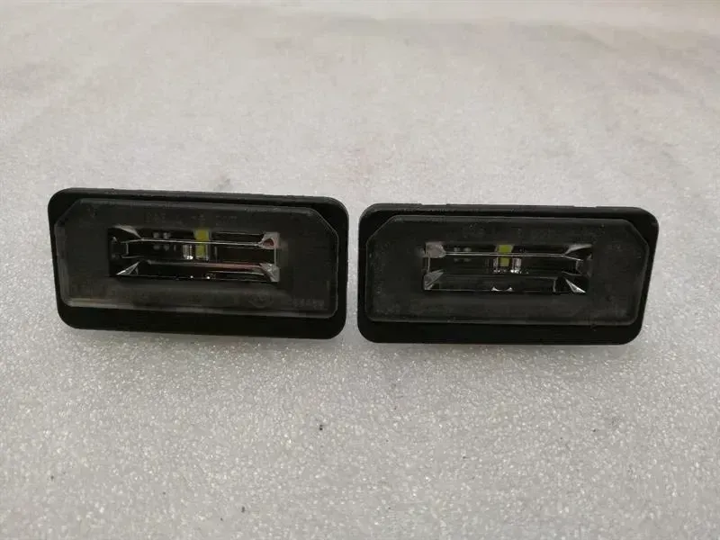 Tesla Model X 2015-... 2017 Tesla P100D Number Plate Light Set License Plate Lights Set 9773-002