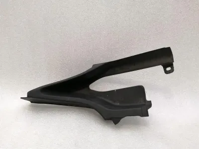 Tesla Model X P100D 1064602-00-B Lewa osłona zawiasu maski Osłona zawiasu