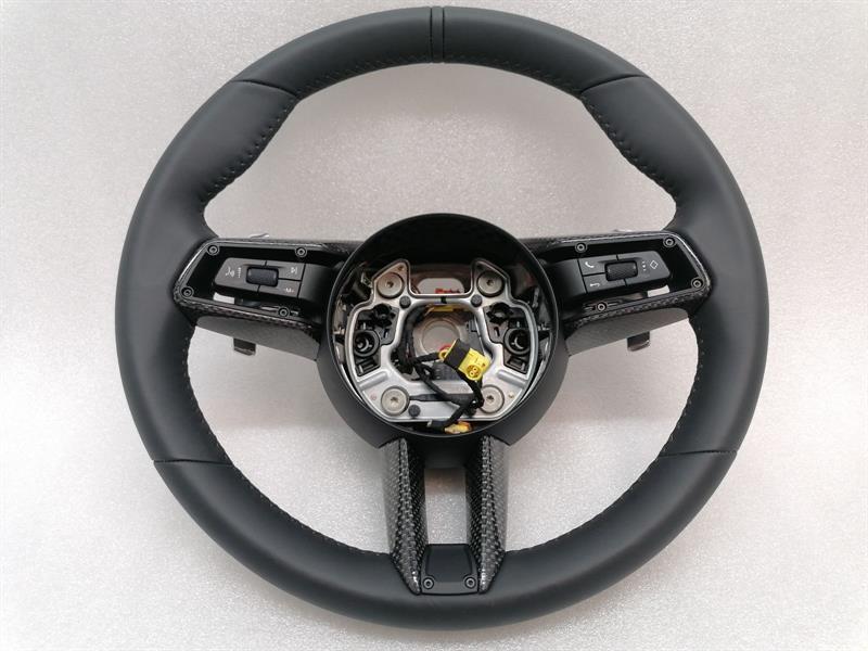 Porsche 911 (991) Porsche 911 992 steering wheel gloss carbon steering wheel new new Body type: Hatchback
Fuel: ELECTRIC