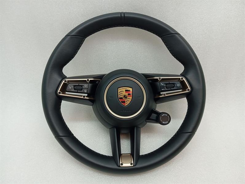Porsche Taycan Porsche Taycan Steering Wheel 9J1419091AM Steering Wheel HEATED Innodrive Neodyme TRIM Body type: Hatchback
Fuel: ELECTRIC