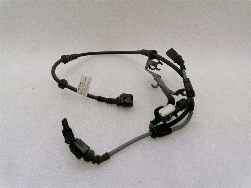 Porsche Taycan Porsche Taycan 9J A.B.S Wiring Loom 9J1971279B Wiring Harness Body type: Hatchback
Fuel: ELECTRIC