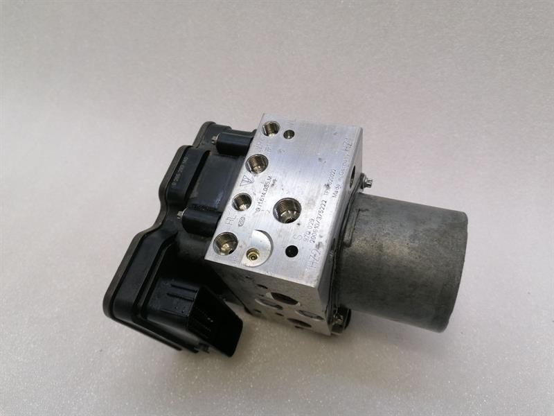 Porsche Taycan Porsche Taycan 9J A.B.S Pump 9J1614095M ABS Pump Hydraulic Block Body type: Hatchback
Fuel: ELECTRIC