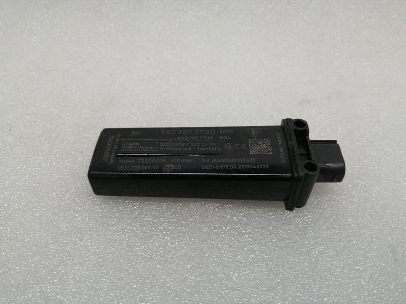 Porsche Taycan Porsche Taycan 9J tyre pressure module 992907273D tyre pressure control unit Body type: Hatchback
Fuel: ELECTRIC