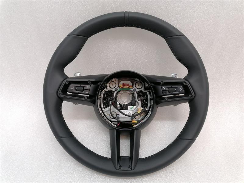 Porsche 911 (991) Porsche 911 992 steering wheel heated steering wheel new 36 cm Body type: Hatchback
Fuel: ELECTRIC