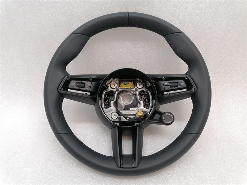 Porsche 911 (991) Porsche 911 GTS 36 cm Leather Steering Wheel 992 Steering Wheel Sport New New Body type: Hatchback
Fuel: ELECTRIC