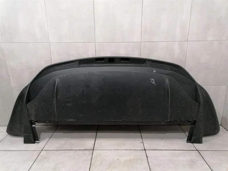 Porsche Taycan 9J Rear Bumper 9J1807983F Rear Bumper Diffuser