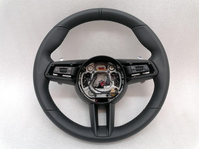 Porsche 911 (991) Porsche 911 GTS Steering Wheel 992 Steering Wheel Leather 36 cm Heated New New Body type: Hatchback
Fuel: ELECTRIC