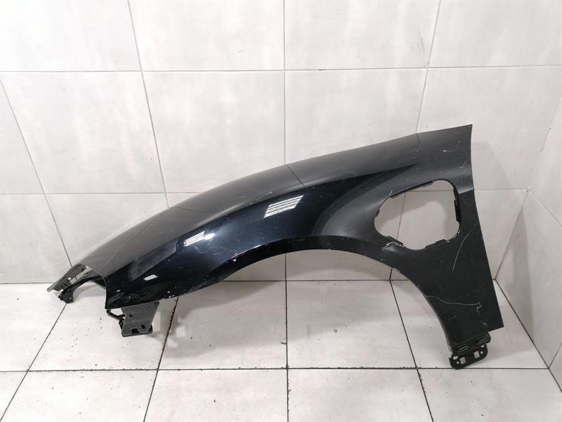 Porsche Taycan Porsche Taycan 9J Left Wing 9J1821101Y Front Left Fender W/O POWER DOOR Body type: Hatchback
Fuel: ELECTRIC