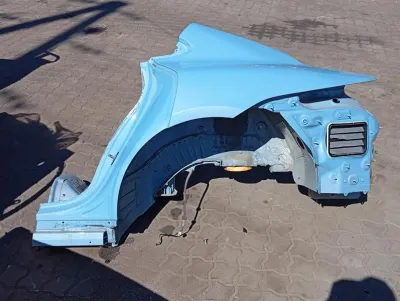 Porsche Taycan 9J bakpanel 9J1809087YGRV VÄNSTER BAK VÄNSTER