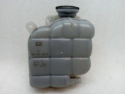 Porsche Taycan 9J Ausgleichsbehälter 9J1121407A Ausgleichsbehälter Kühlwasser