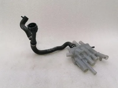 Porsche Taycan 9J Kühlrohr 9J1121187D Kühlwasserschlauch Schlauch