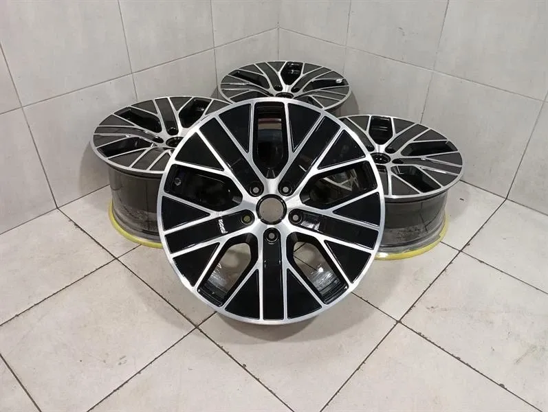Porsche Taycan 9J Alloy Wheel Set 9J1601025J Alloy Wheel 9Jx20 ET54 11Jx20 ET60 SET