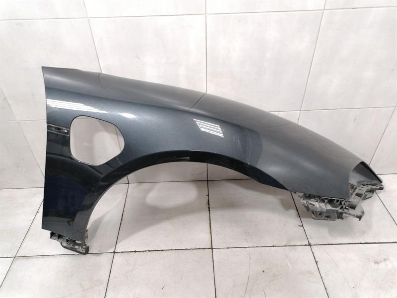 Porsche Taycan Porsche Taycan 9J Right Wing 9J1821102AY Front Right Fender Body type: Hatchback
Fuel: ELECTRIC