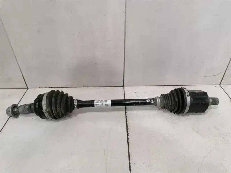 Porsche Taycan Porsche Taycan 9J Right Front Drive Shaft 9J1407271J Drive Shaft Front Right Body type: Hatchback
Fuel: ELECTRIC