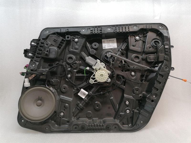 Mercedes-Benz GLA / EQA (H247) 2020-... Mercedes EQA H243 Right Front Door Winder A2477202006 Front Right Window