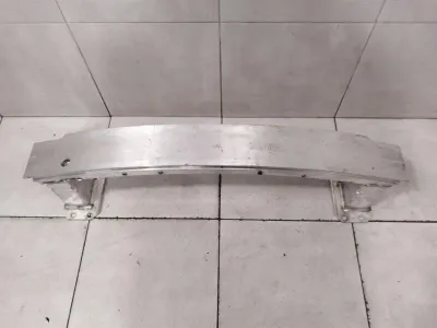 Porsche Taycan 9J Belka zderzaka przedniego 9J1805241B Uchwyt zderzaka przedniego
