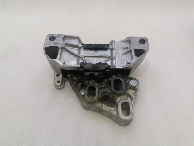 Mercedes EQA H243 EQA350 Engine Mount A2432402500 Engine Holder